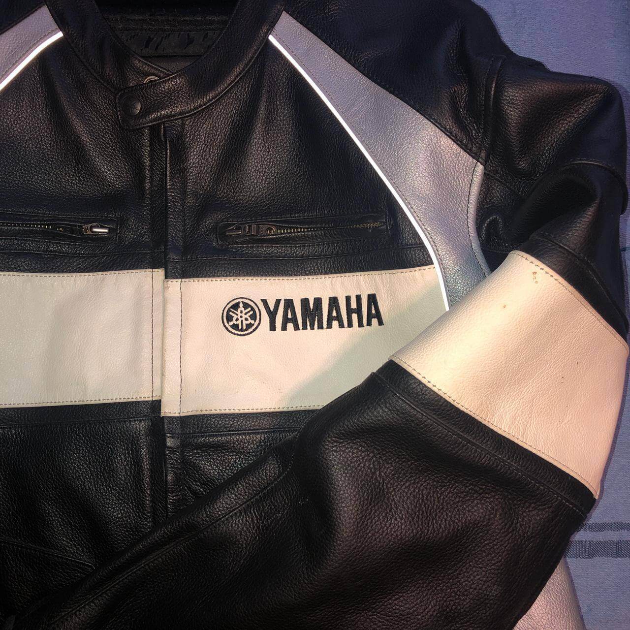 Unisex Motorcycle Yamaha Racing Cowhide Leather Jacket
